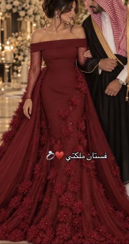فستان ملكه عنابي فخم لونين