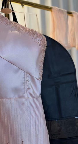 فستان سهره فخم وردي