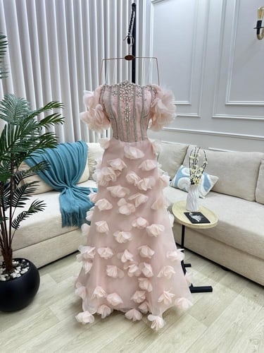 فستان سهره فخم وردي