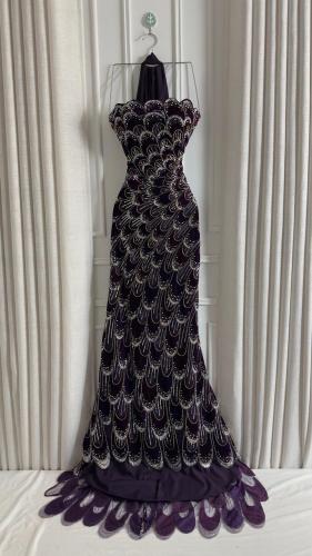فستان سهره مخمل قطيفي وخرز بنفسجي