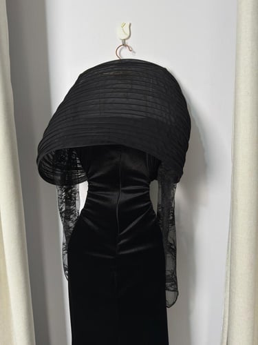 فستان سهره مخمل اسود ناعم