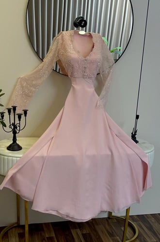 فستان سهره وردي ناعم