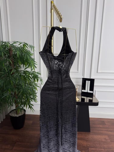 فستان سهره اسود ورصاصي