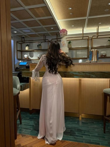 فستان سهره فخم وردي