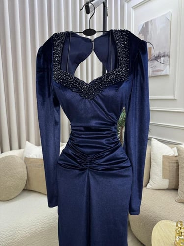 فستان سهره مخمل كحلي ناعم