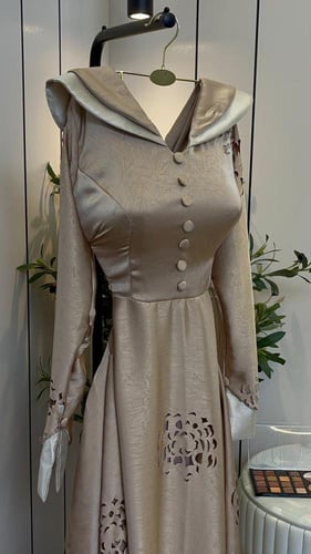 فستان سهره ناعم بيج