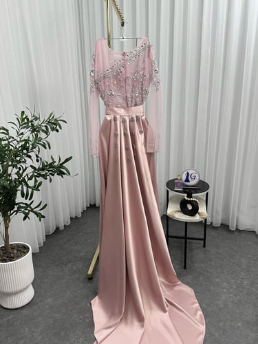 فستان سهره فخم وردي