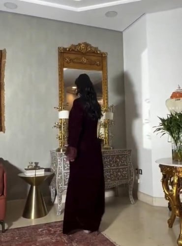 فستان سهره برغندي ناعم قطعتين جوخ ودانتيل