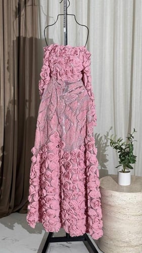 فستان سهره فخم وردي