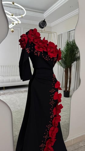 فستان سهره اسود ورد احمر