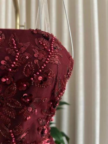 فستان سهره فخم برغندي