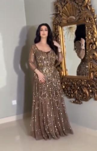فستان ندى. بني