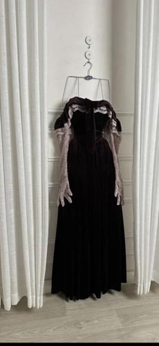 فستان سهره مخمل برغندي