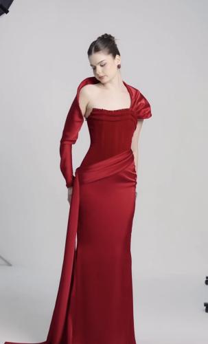 فستان سهره احمر جوخ وتفته