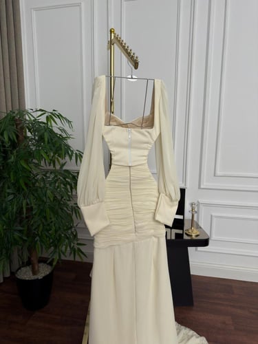 فستان وجدان سهره سكري راقي جدا