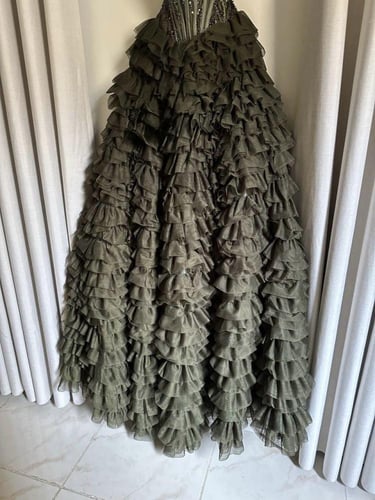 فستان سهره زيتي فخم