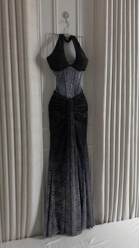 فستان سهره اسود ورصاصي