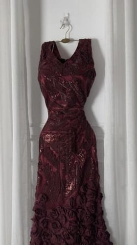 فستان سهره فخم برغندي