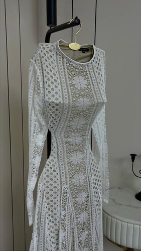 فستان سهره ابيض ناعم