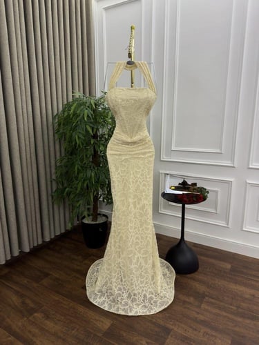 فستان سهره فخم وردي