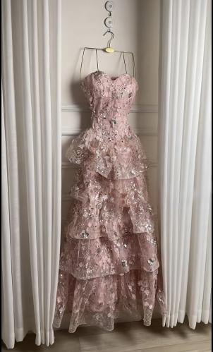 فستان سهره فخم وردي