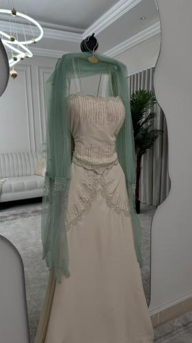 فستان سهره فخم بيج وتفاني