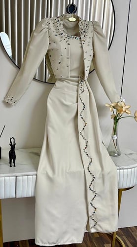 فستان سهره راقي وناعم