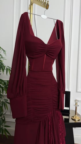 فستان وجدان سهره عنابي