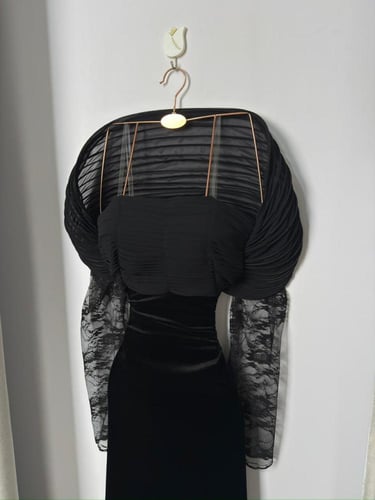 فستان سهره مخمل اسود ناعم