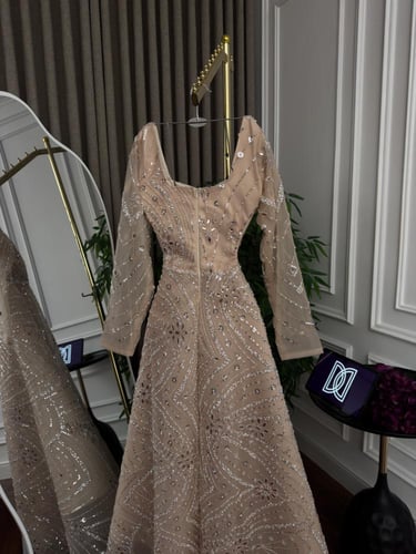 فستان سهره فخم بيج