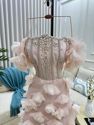 فستان سهره فخم وردي