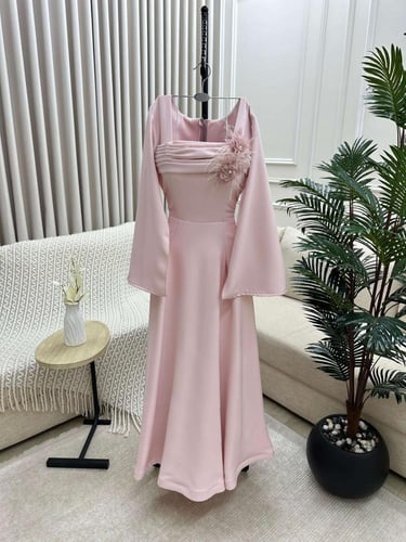 فستان سهره وردي ناعم