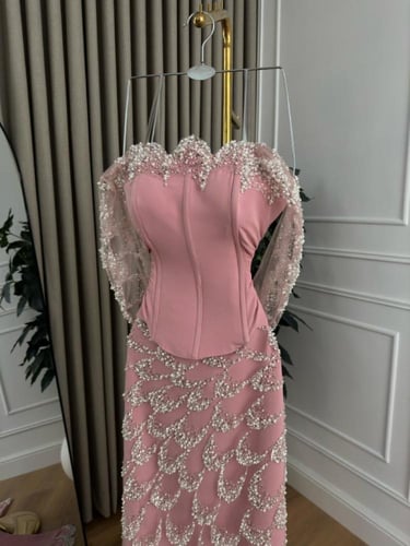 فستان سهره فخم وردي