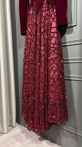 فستان سهره فخم عنابي جوخ وخرز