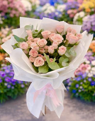 باقة / همسة وردية ورد بيبي جوري