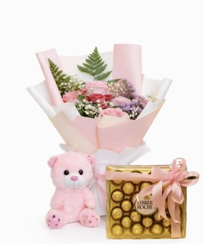 فرحة عيد الميلاد / مع الدب وشوكلاته باتشي او فيرير...