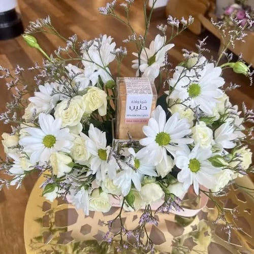 باقة بيبي روز مع شوكولاتة بستاني