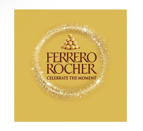 باقة أناقة بيضاء / مع شوكلاته باتشي او فيريرو