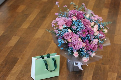 باقة حب مميزة مع شوكلاتة فيريرو او باتشي او البستا...