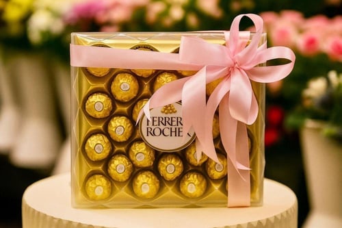 صندوق الحديقة السرية وشوكولاتة فيريرو او باتشي