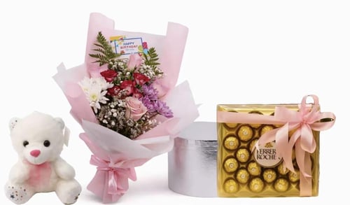 فرحة عيد الميلاد / مع الدب وشوكلاته باتشي او فيرير...