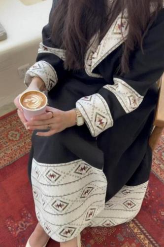 فروة نسائية بتصميم أنيق