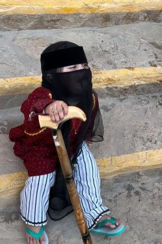 طقم العجوز الصغيره