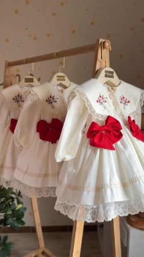 فستان العيد جديد بناتي