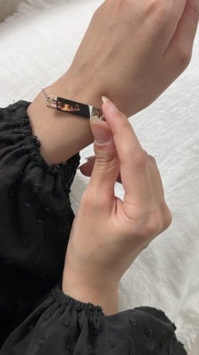 سلسال بحفر وطباعه صوره العيون مطلي بي الذهب