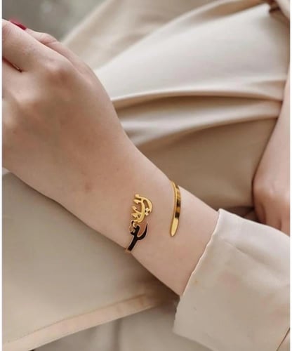 اسوارة بحفر الاسم و العبارة