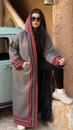 فروة نسائية راقية تطريز سدو