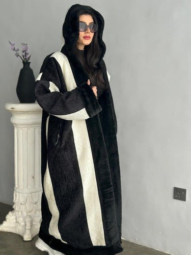 فروه نسائيه جوانب مخمل شانيل مبرقع