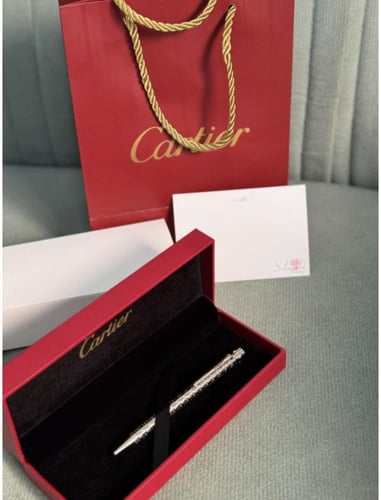 قلم أنيق بالاسم