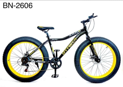 دراجة رياضية مقاس ٢٦ كفرات عريضه